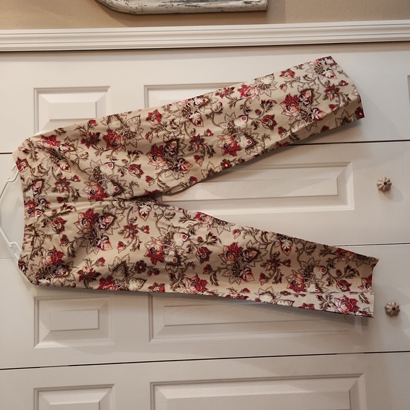 Ann Taylor Loft,  Women's Pants,  Size 8 Petite,  Stretch,  Excellent condit - Picture 4 of 9